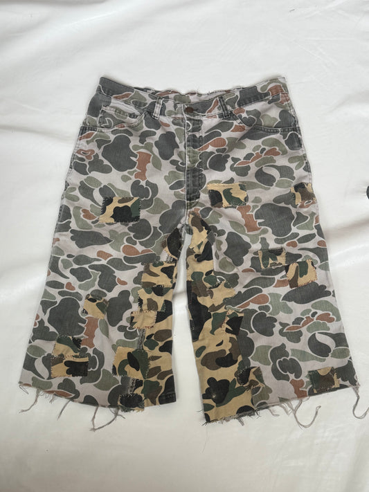 In.still.air Scab Camo Shorts