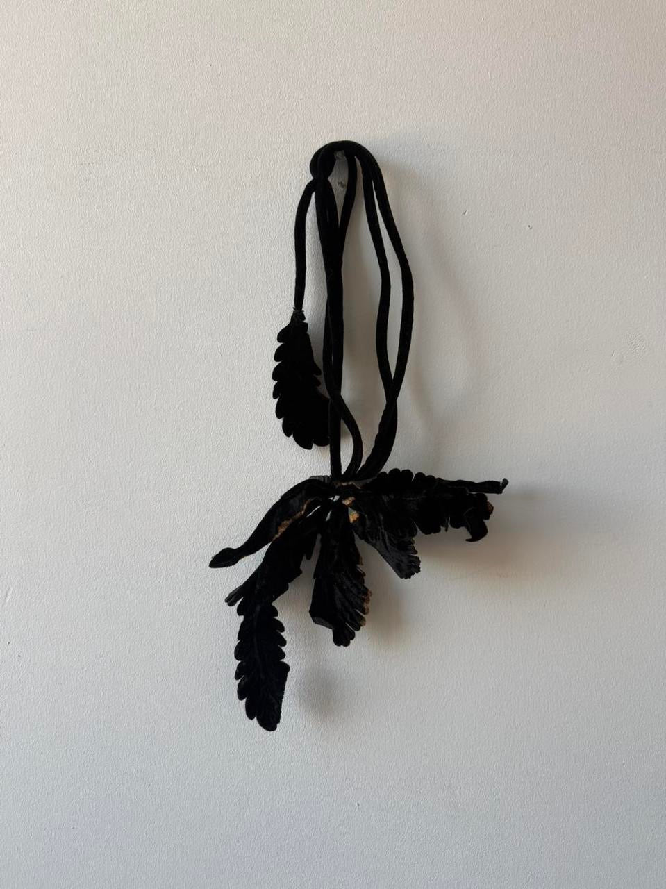 Anna Sui Velvet Flower Accessory