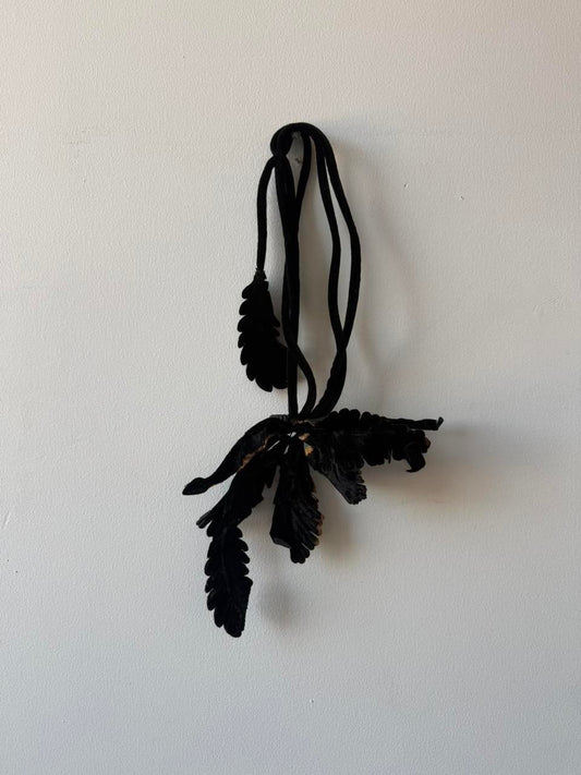 Anna Sui Velvet Flower Accessory