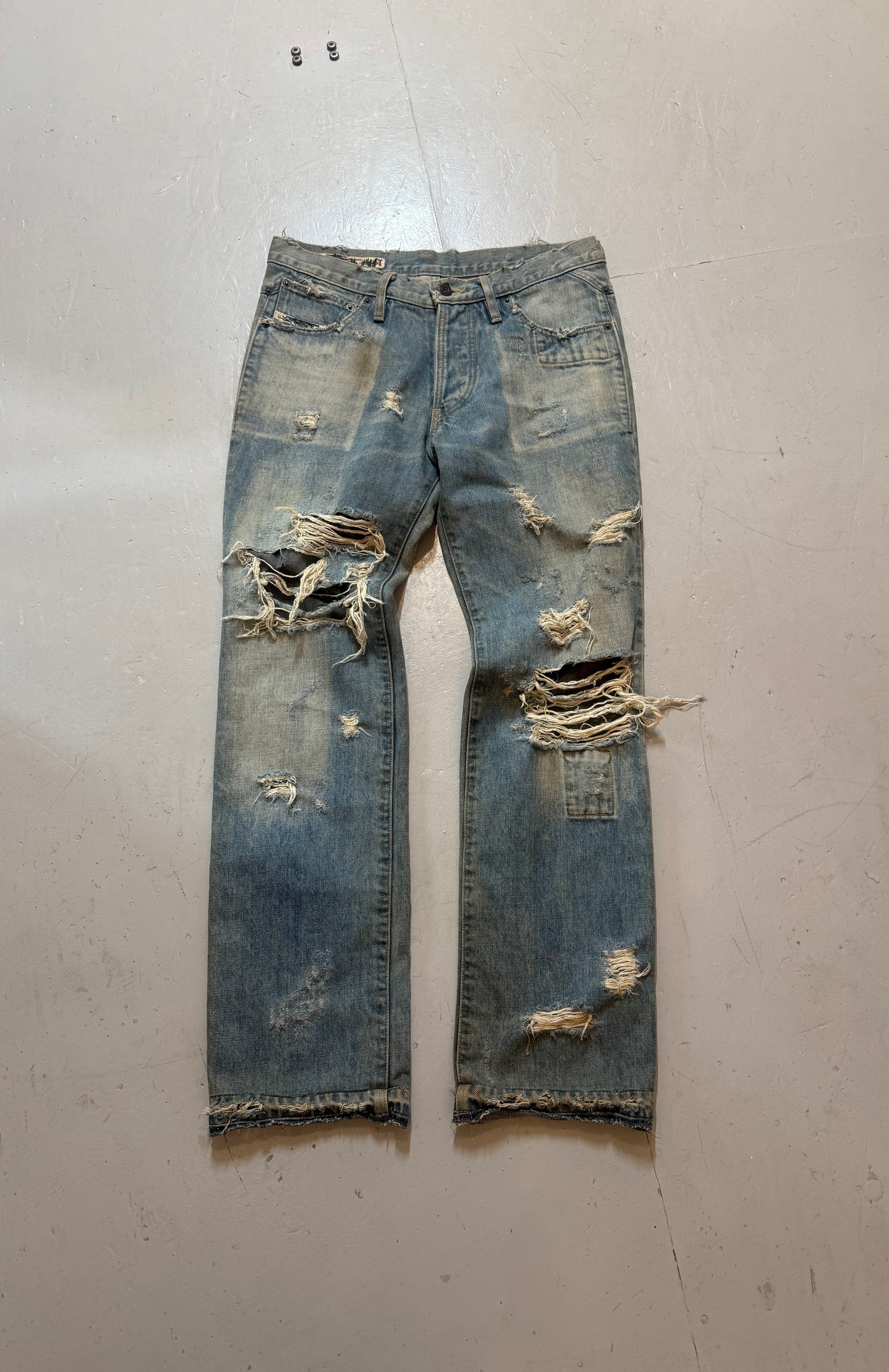 Ossa Mondo Distressed Denim
