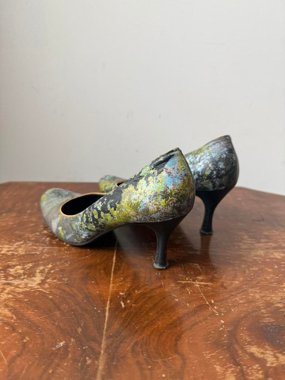 Alfredo Bannister heels