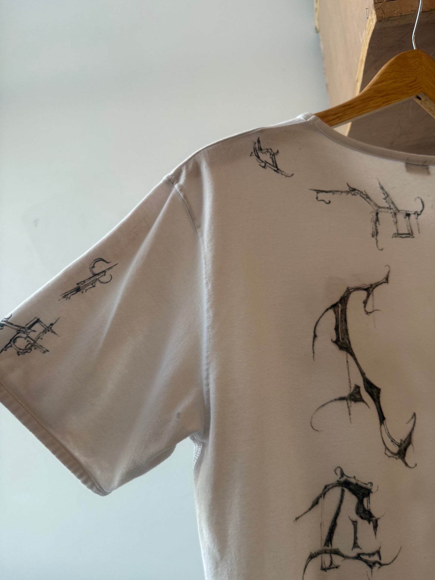 In.still.air Hand Drawn T-shirt