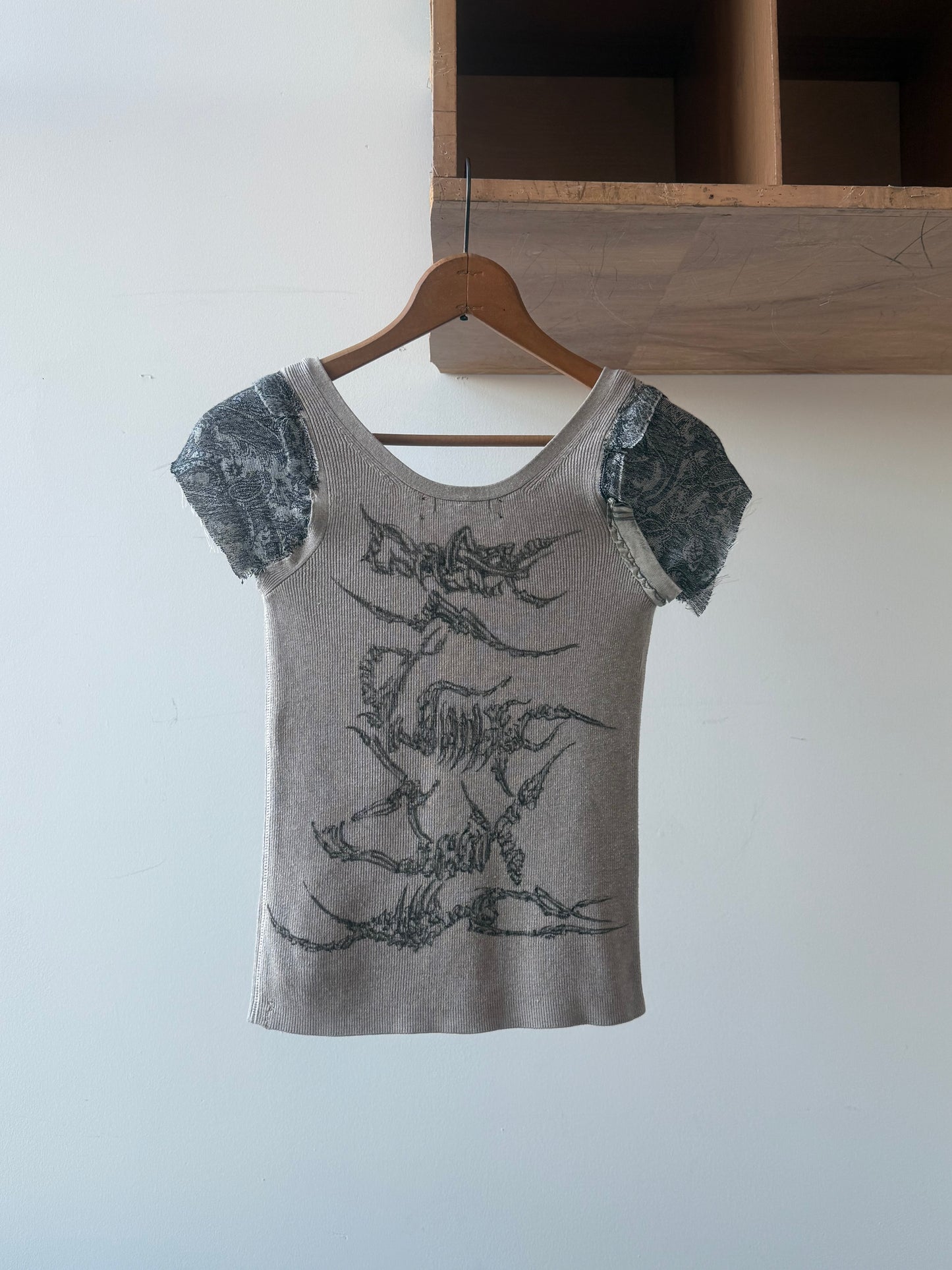 In.still.air Hand Drawn Cap Sleeve T-shirt